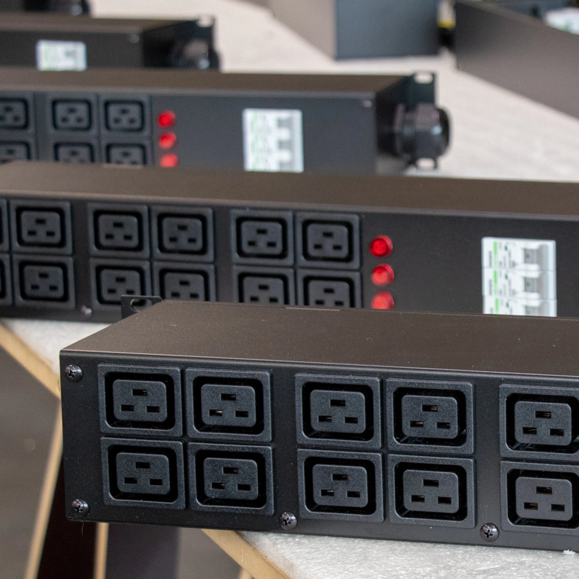 Power Mining 63A 3 - Phase PDU - 21energy